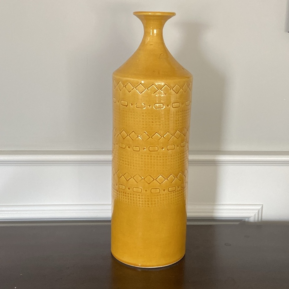 Ceramiche Tadinate Yellow Sgraffito Floor Vase Bitossi Style Italy 14.5”